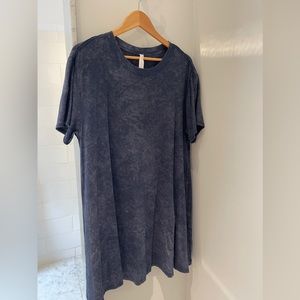 Lululemon t shirt dress